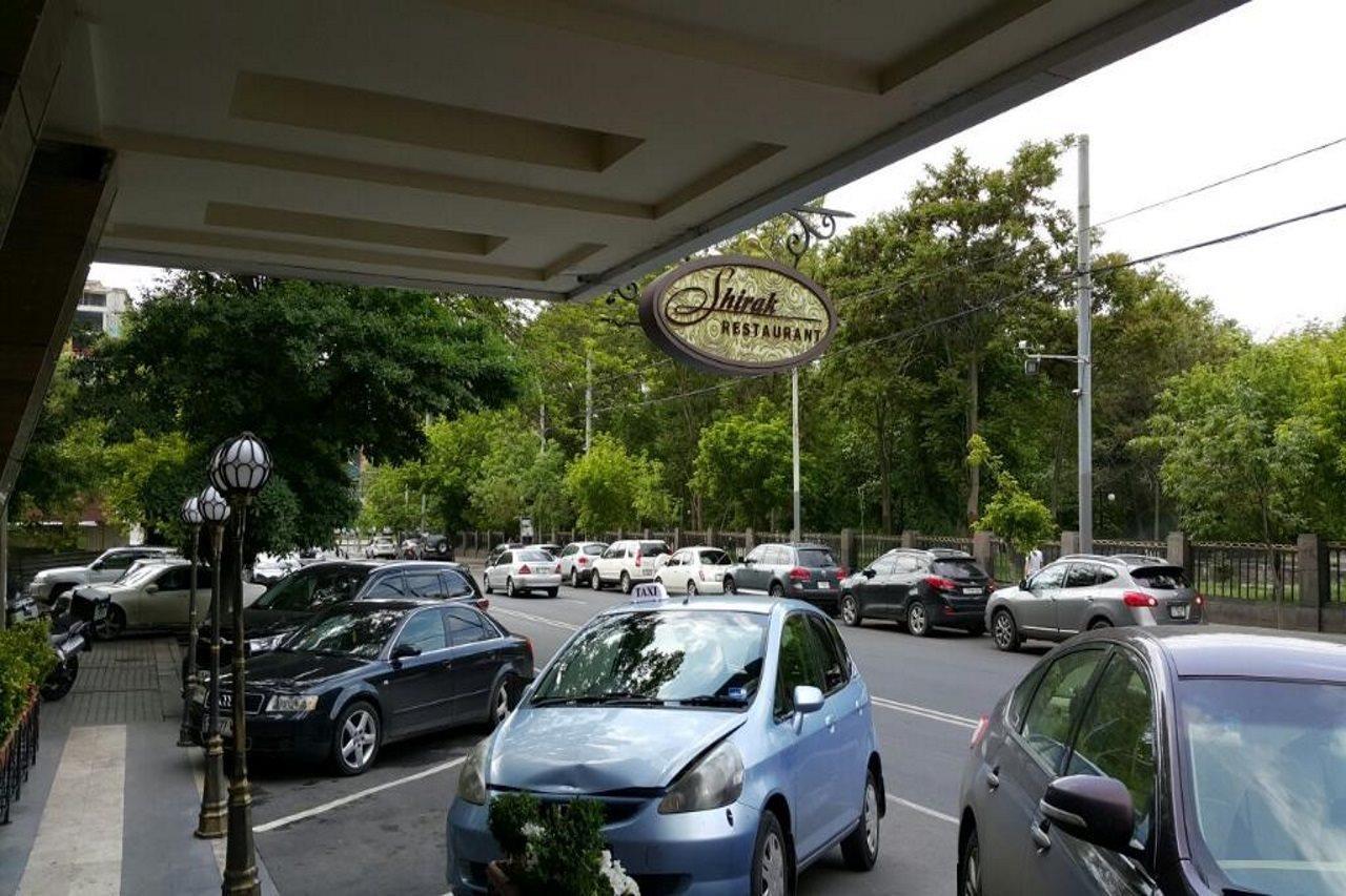 Shirak Hotel Erevan Esterno foto
